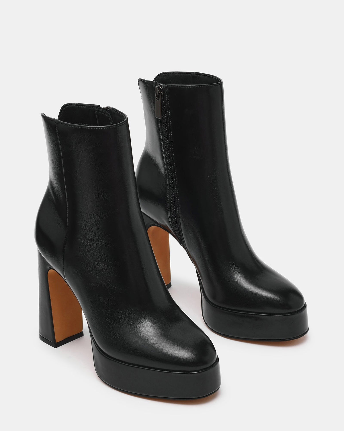 LOCHLAN BLACK LEATHER