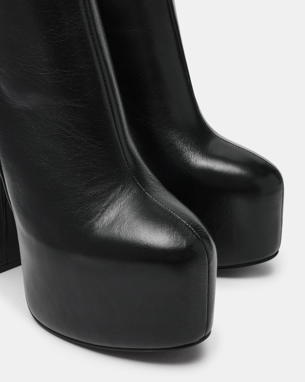 SCORN BLACK LEATHER