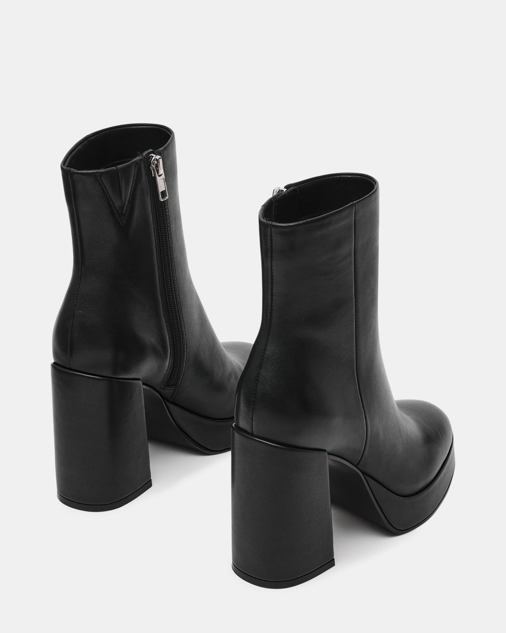 TYRA BLACK LEATHER